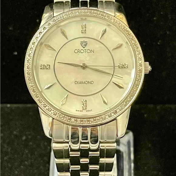 Croton | Jewelry | Croton Diamond Ladies Womans Wrist Watch  display picture 2